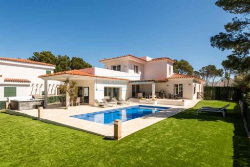 Villa for sale in Son Parc, Menorca