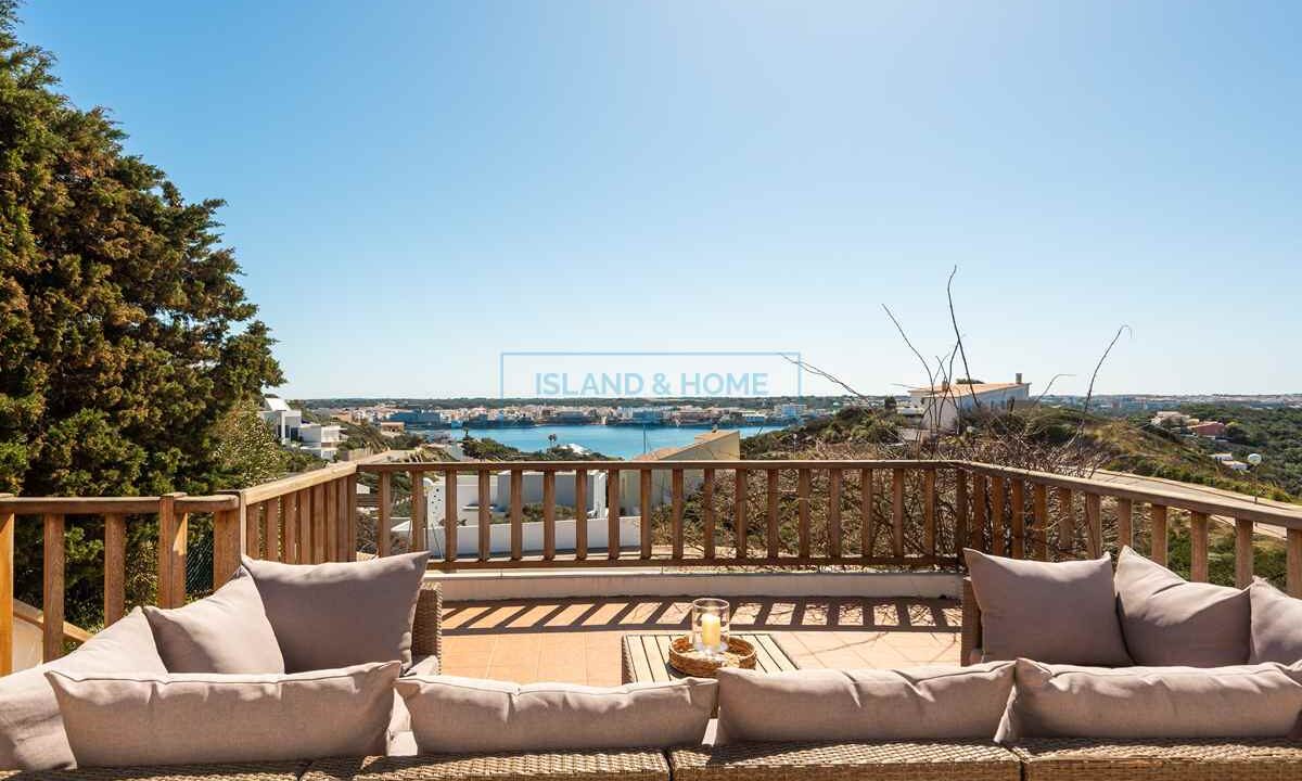 Villa for sale in Cala Llonga, Menorca