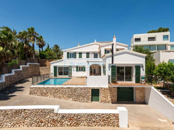 Villa for sale in Addaia, Menorca