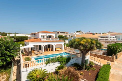 Villa for sale in Cala Llonga, Menorca