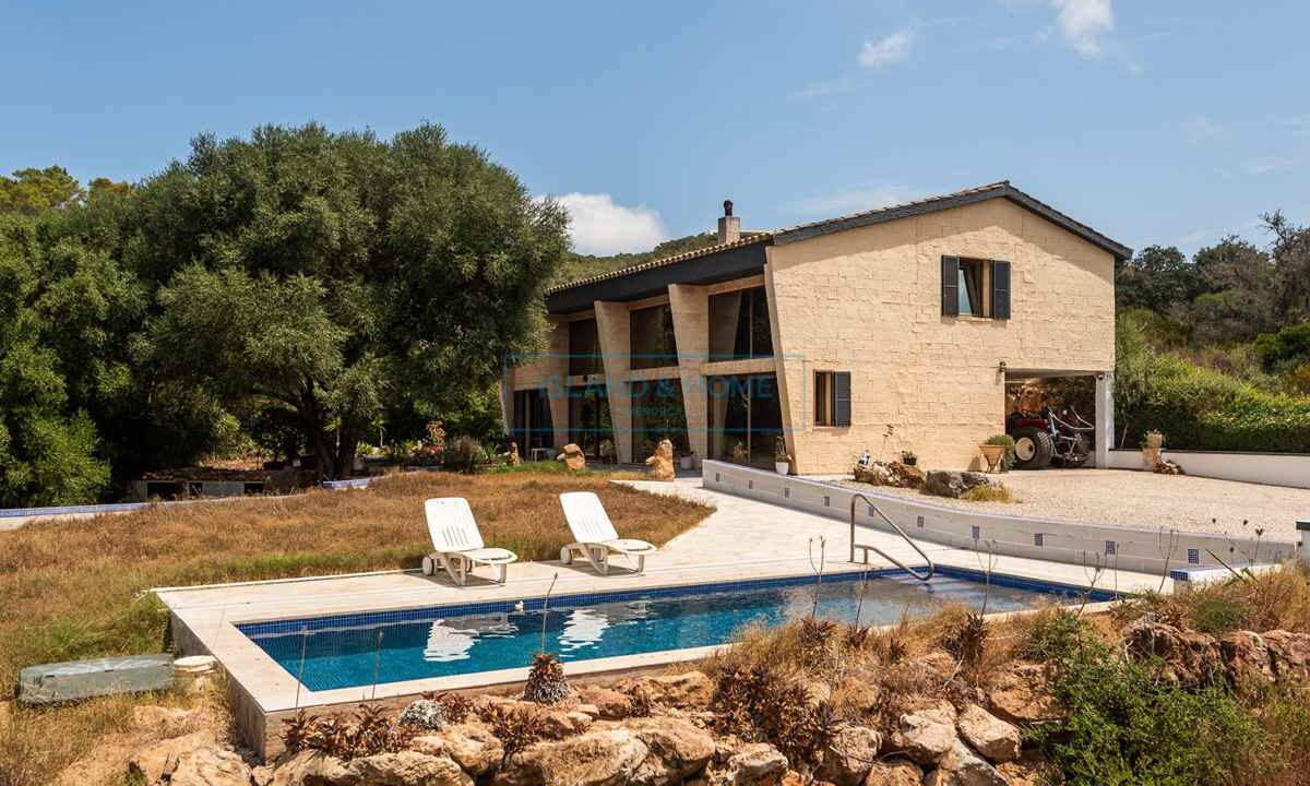 Villa for sale in Serra Morena, Menorca